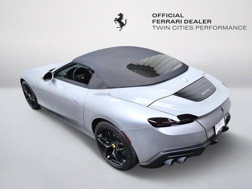2025 Ferrari Roma Spider Base