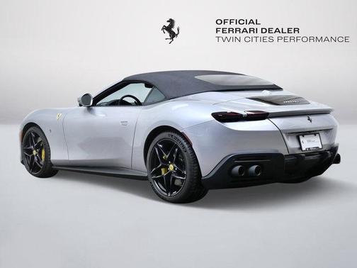 2025 Ferrari Roma Spider Base