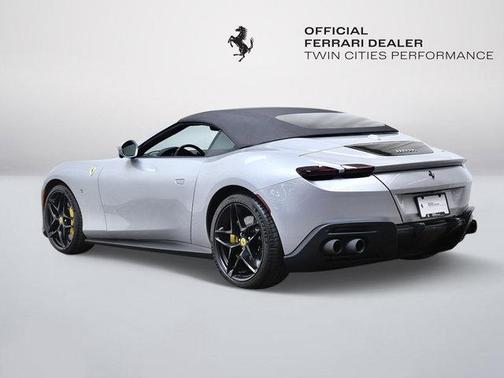 2025 Ferrari Roma Spider Base