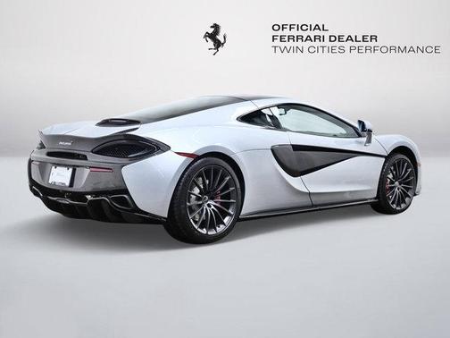 2017 McLaren 570GT Base