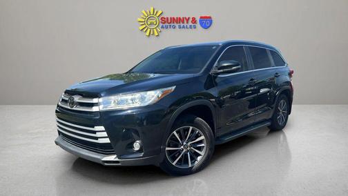 Black 2018 Toyota Highlander XLE