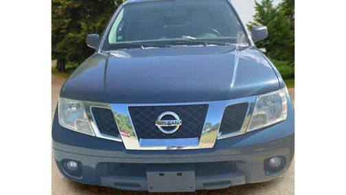 Blue 2016 Nissan Frontier SV