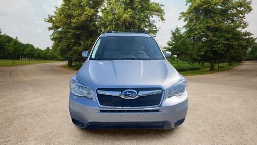 Silver 2015 Subaru Forester 2.5i Premium