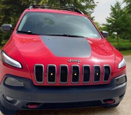 Red 2017 Jeep Cherokee Sport