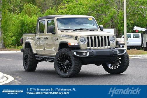2022 Jeep Gladiator Overland