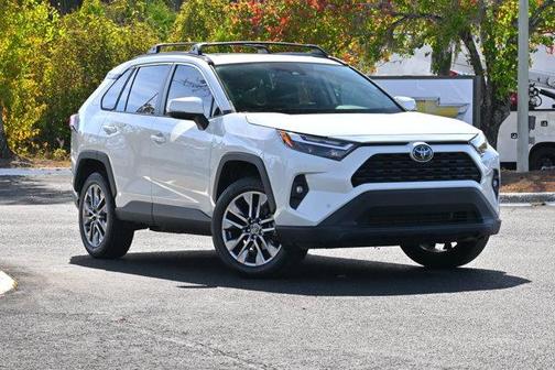 2022 Toyota RAV4 XLE Premium