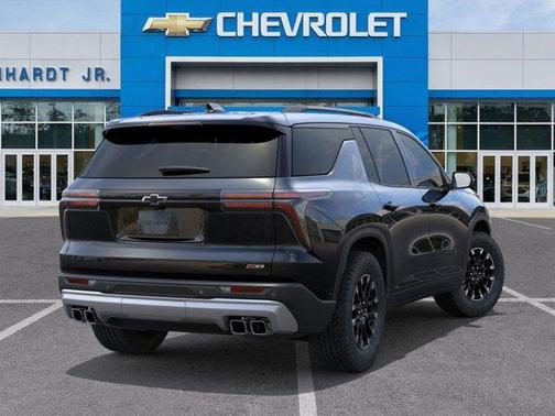 Mosaic Black Metallic 2026 Chevrolet Traverse Z71