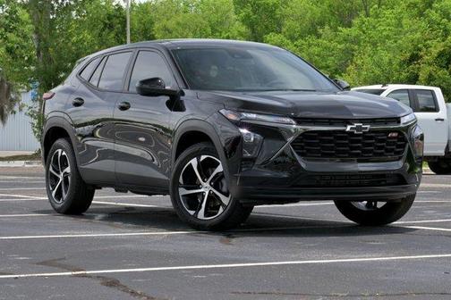 Mosaic Black Metallic 2025 Chevrolet Trax 1RS
