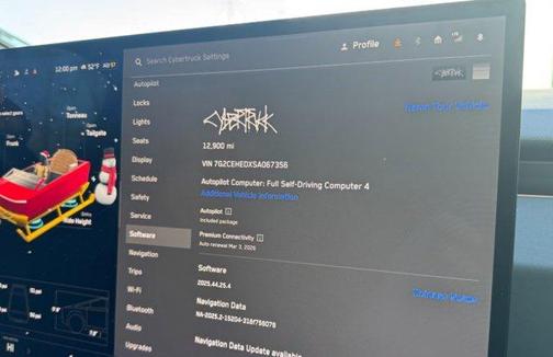 2025 Tesla Cybertruck Base