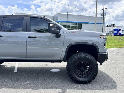 2024 Chevrolet Silverado 2500 ZR2