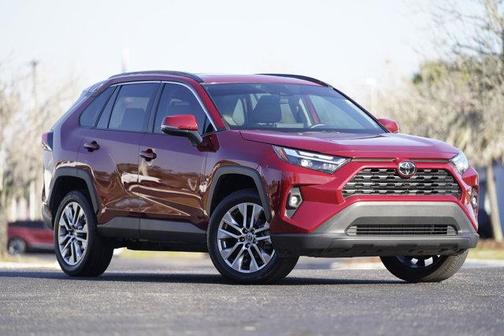 2022 Toyota RAV4 XLE Premium