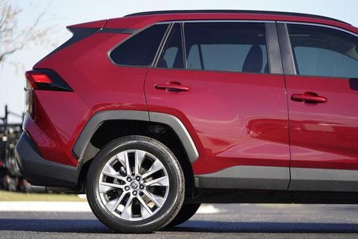 2022 Toyota RAV4 XLE Premium