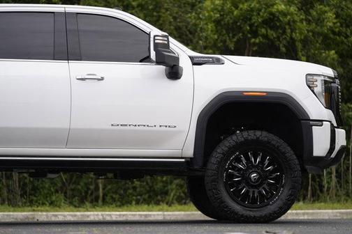 White Frost Tri-Coat 2025 GMC Sierra 3500 Denali Ultimate