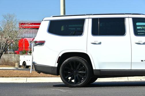 2022 Jeep Grand Wagoneer Series II