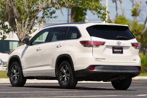 Blizzard Pearl 2016 Toyota Highlander XLE