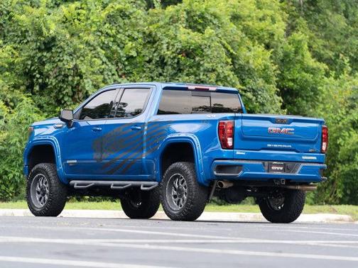 Dynamic Blue Metallic 2022 GMC Sierra 1500 Elevation