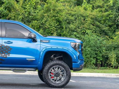 Dynamic Blue Metallic 2022 GMC Sierra 1500 Elevation