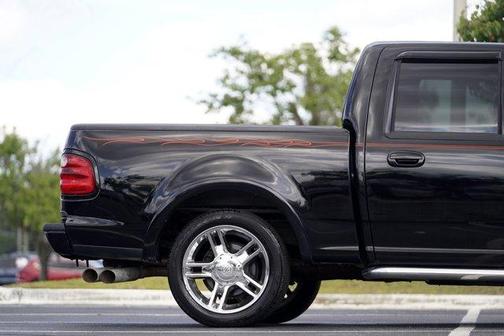 Black 2002 Ford F-150 Lariat SuperCrew