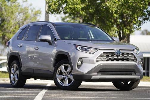 Silver Sky Metallic 2021 Toyota RAV4 Hybrid Limited