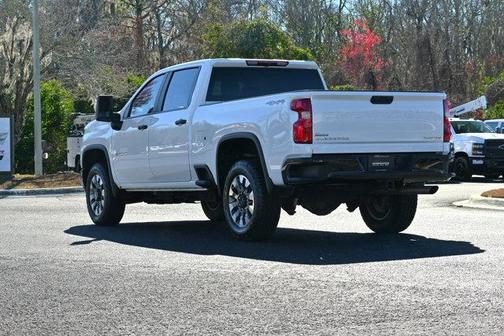 2022 Chevrolet Silverado 2500 Custom