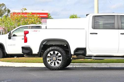 2024 Chevrolet Silverado 2500 Custom