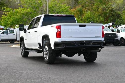 2024 Chevrolet Silverado 2500 Custom