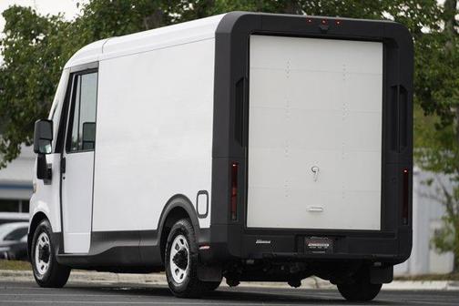 Oyster 2025 Chevrolet BrightDrop 400 Base