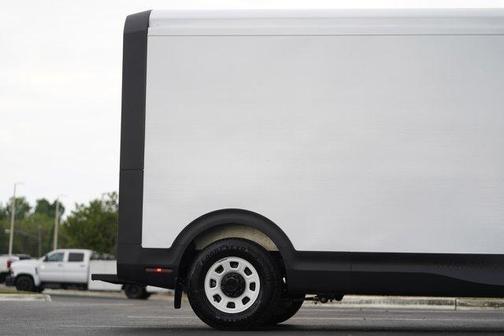 Oyster 2025 Chevrolet BrightDrop 400 Base