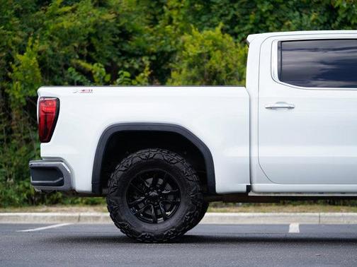 Summit White 2021 GMC Sierra 1500 SLT