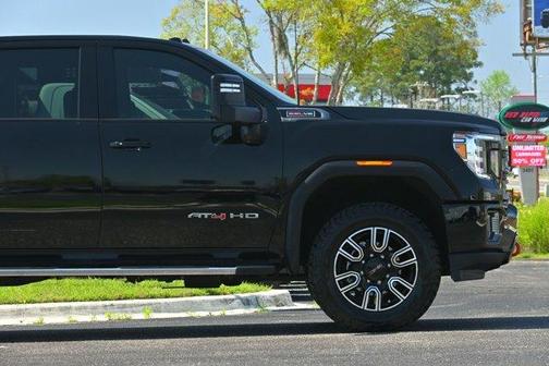 2022 GMC Sierra 2500 AT4