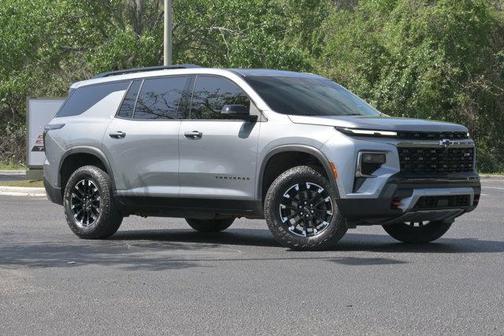 Sterling Gray Metallic 2024 Chevrolet Traverse Z71