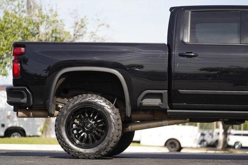 Black 2024 Chevrolet Silverado 2500 High Country