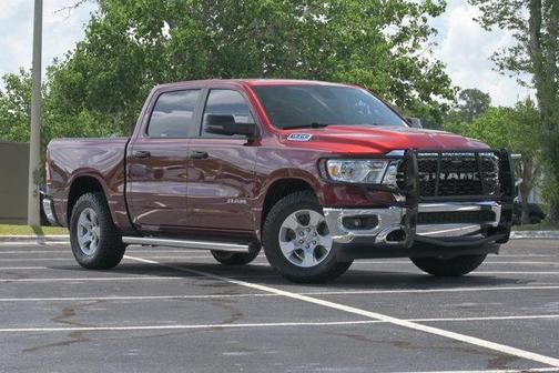 Delmonico Red Pearlcoat 2023 RAM 1500 Big Horn