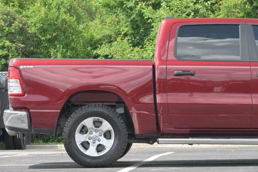 Delmonico Red Pearlcoat 2023 RAM 1500 Big Horn