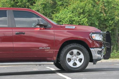 Delmonico Red Pearlcoat 2023 RAM 1500 Big Horn