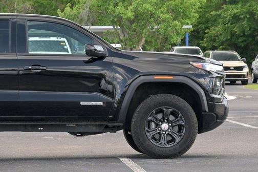 Onyx Black 2024 GMC Canyon Elevation