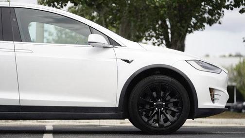 2020 Tesla Model X Long Range