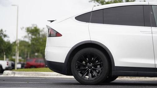 2020 Tesla Model X Long Range