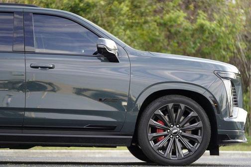 2025 Cadillac Escalade V-Series