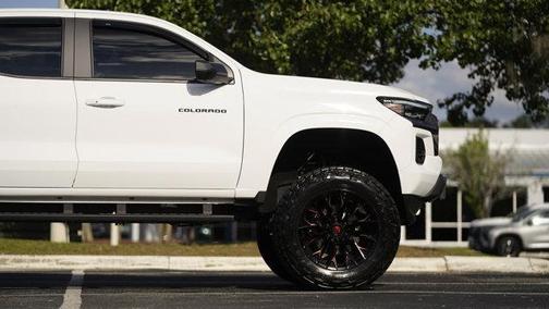 Summit White 2024 Chevrolet Colorado LT