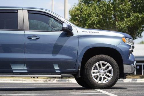 Lakeshore Blue Metallic 2024 Chevrolet Silverado 1500 LT