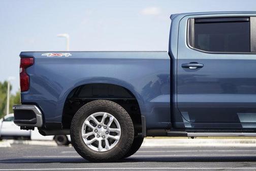 Lakeshore Blue Metallic 2024 Chevrolet Silverado 1500 LT