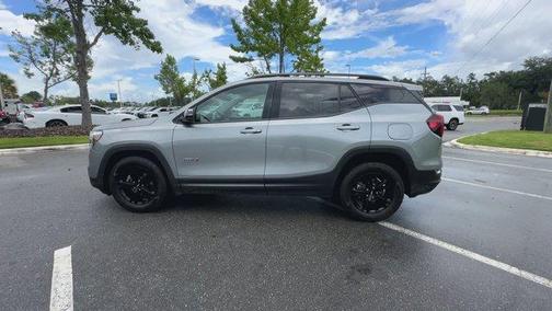 2023 GMC Terrain AT4