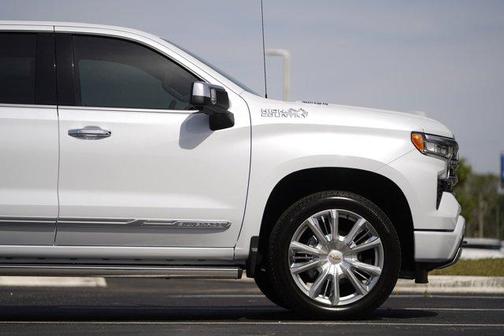 Polar White 2026 Chevrolet Silverado 1500 High Country
