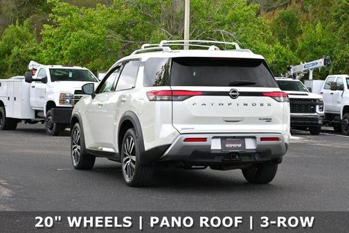 2023 Nissan Pathfinder Platinum