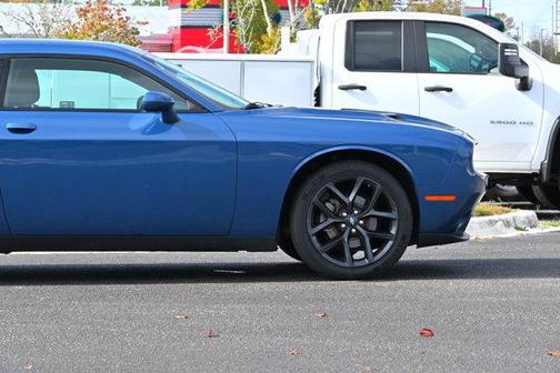 2022 Dodge Challenger SXT