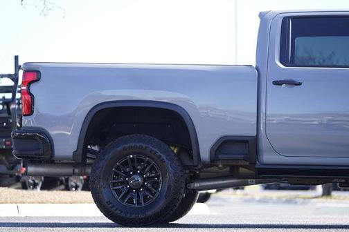 2025 Chevrolet Silverado 2500 ZR2