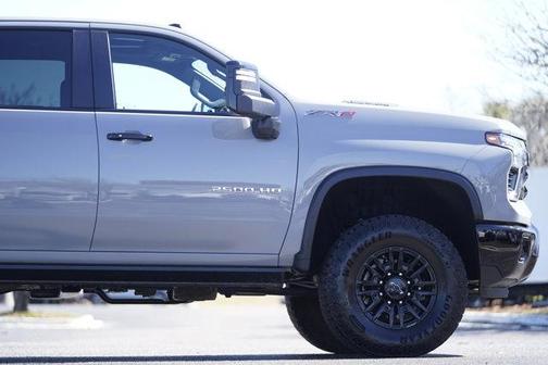 2025 Chevrolet Silverado 2500 ZR2