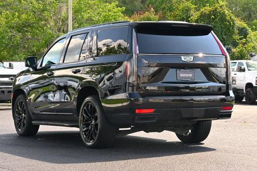 2023 Cadillac Escalade Sport
