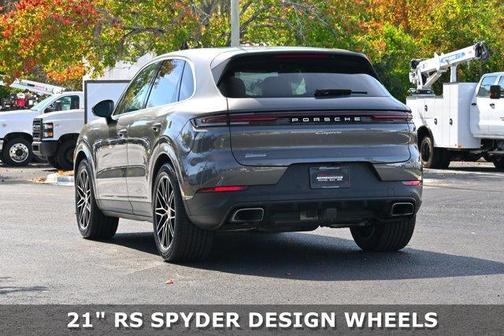 2024 Porsche Cayenne Base